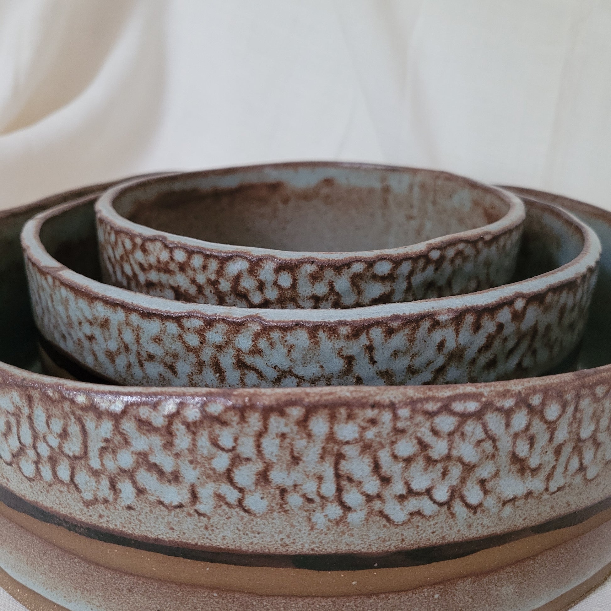 Nesting Serving Bowls